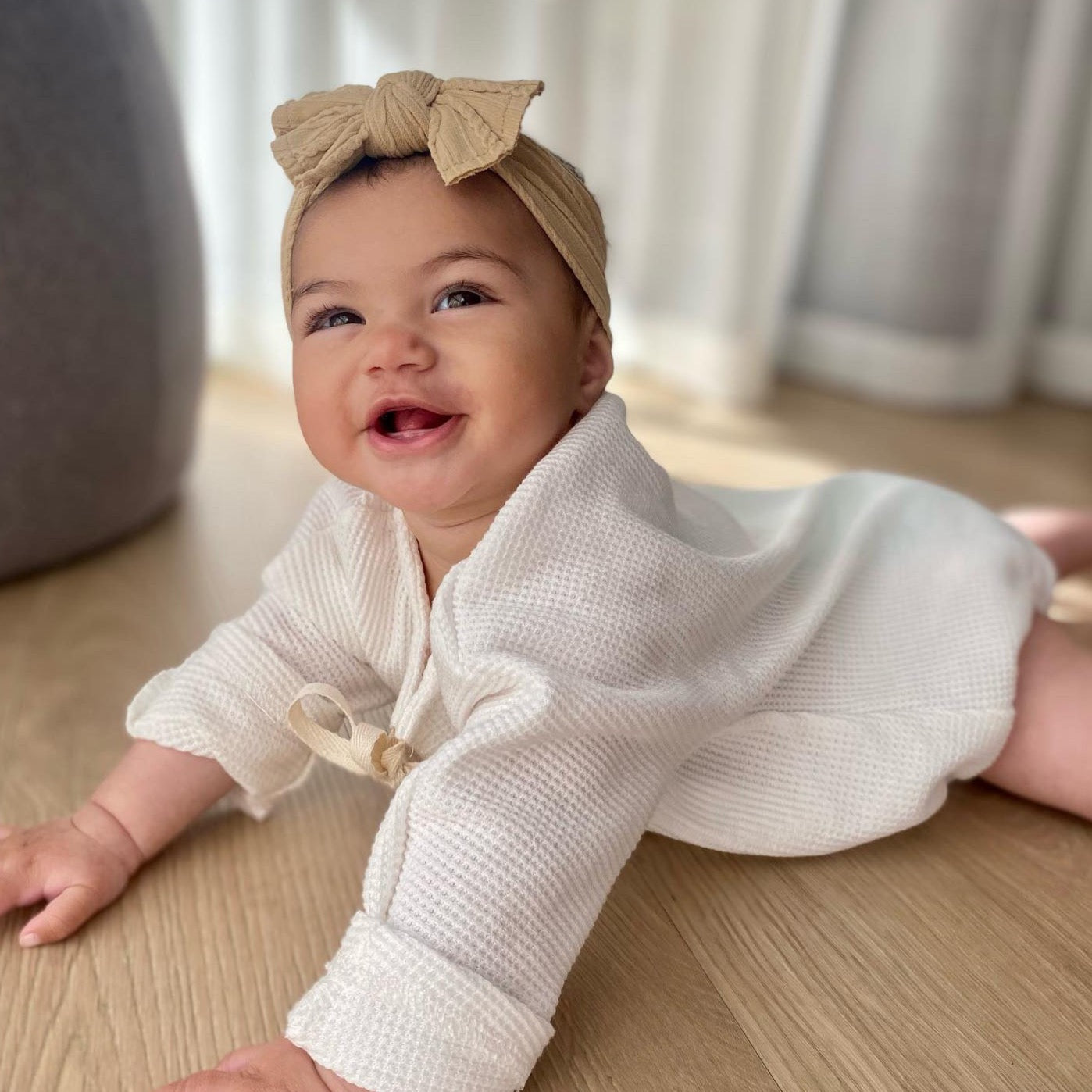 Frankii Bow - Latte