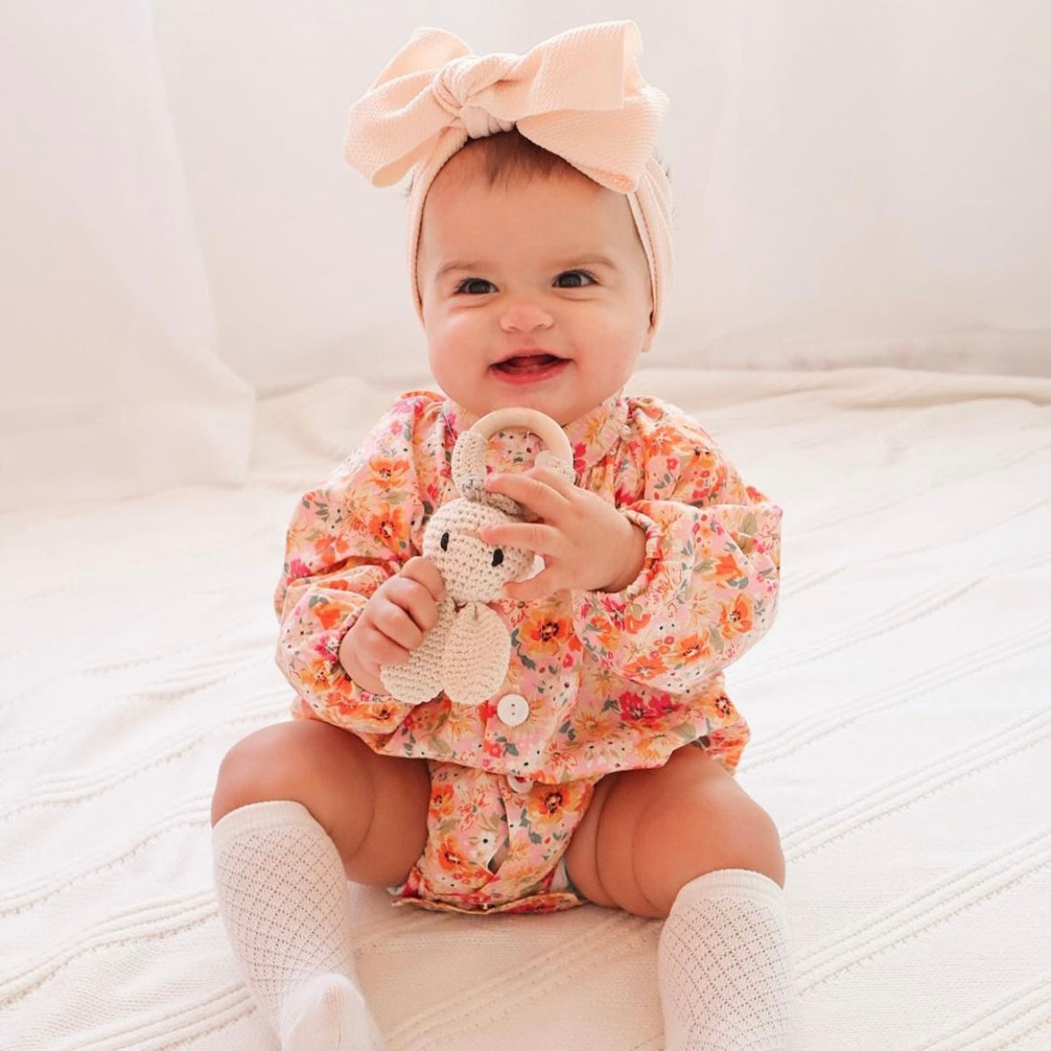 Lulu Luxe Bow - Peach cream